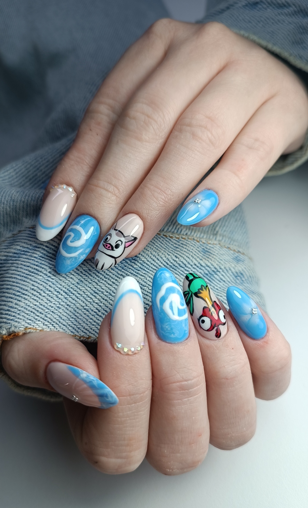 Stylistka paznokci – damy pracę